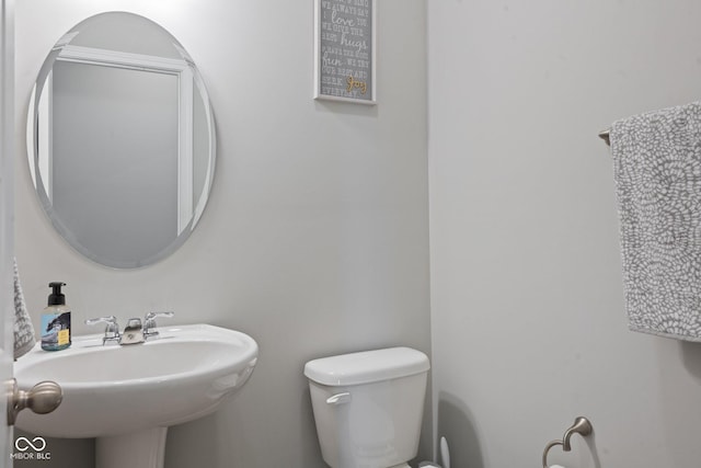 7834 Fairwood Blvd, Plainfield, IN 46168 - bathroom featuring toilet and a sink