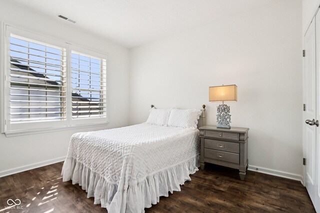1521 Avondale Dr, Westfield, IN 46074 - bedroom featuring wood finished floors and baseboards