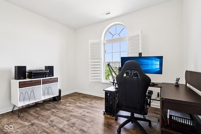1521 Avondale Dr, Westfield, IN 46074 - office area featuring wood finished floors and baseboards