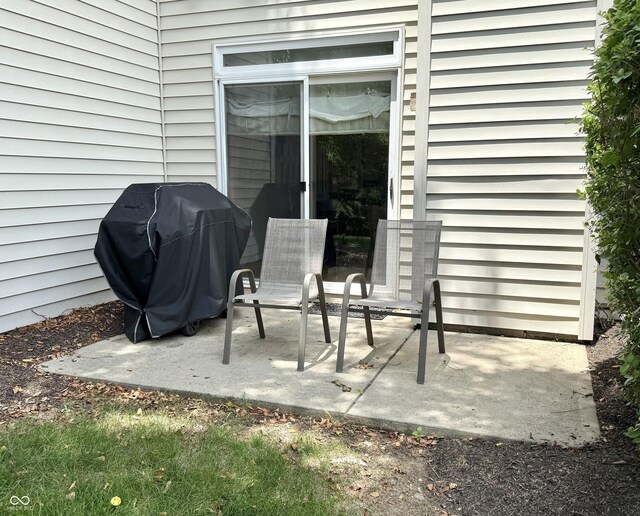 7042 Gavin Dr, Indianapolis, IN 46217 - view of patio with area for grilling
