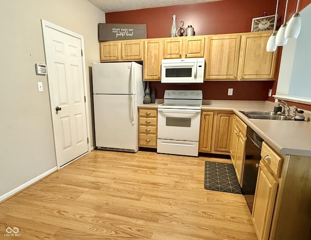 7042 Gavin Dr, Indianapolis, IN 46217 - photo 4
