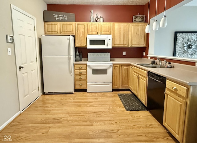 7042 Gavin Dr, Indianapolis, IN 46217 - photo 3
