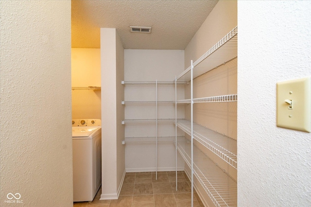 12671 Endurance Dr, Fishers, IN 46037 - pantry with washer / dryer