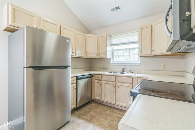 14911 Silver Thorne Way, Carmel, IN 46033 - photo 5
