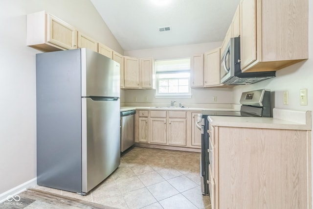 14911 Silver Thorne Way, Carmel, IN 46033 - photo 6
