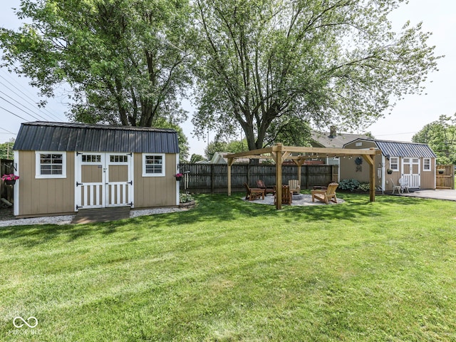 730 N Forsythe St, Franklin, IN 46131 - view of yard featuring a patio