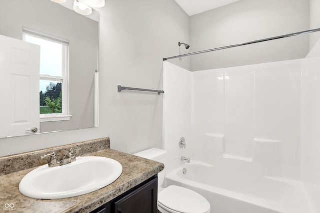 6762 Brentwood Ct, Brownsburg, IN 46112 - full bath with toilet, vanity, and shower / tub combination