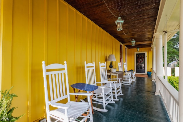 224 N Pennsylvania St, Greenfield, IN 46140 - view of porch