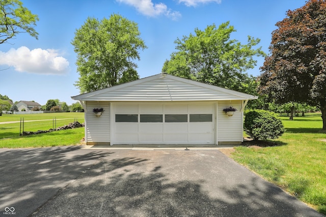 8510 N Carroll Rd, Indianapolis, IN 46236 - view of detached garage