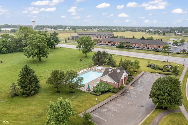 8663 N Commonview Dr, Mccordsville, IN 46055 - aerial view of a pool area