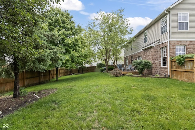 8663 N Commonview Dr, Mccordsville, IN 46055 - view of yard
