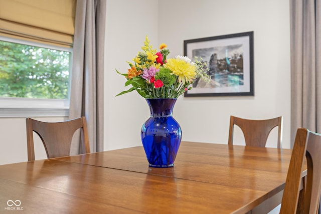 2233 Washington St, Columbus, IN 47201 - view of dining room