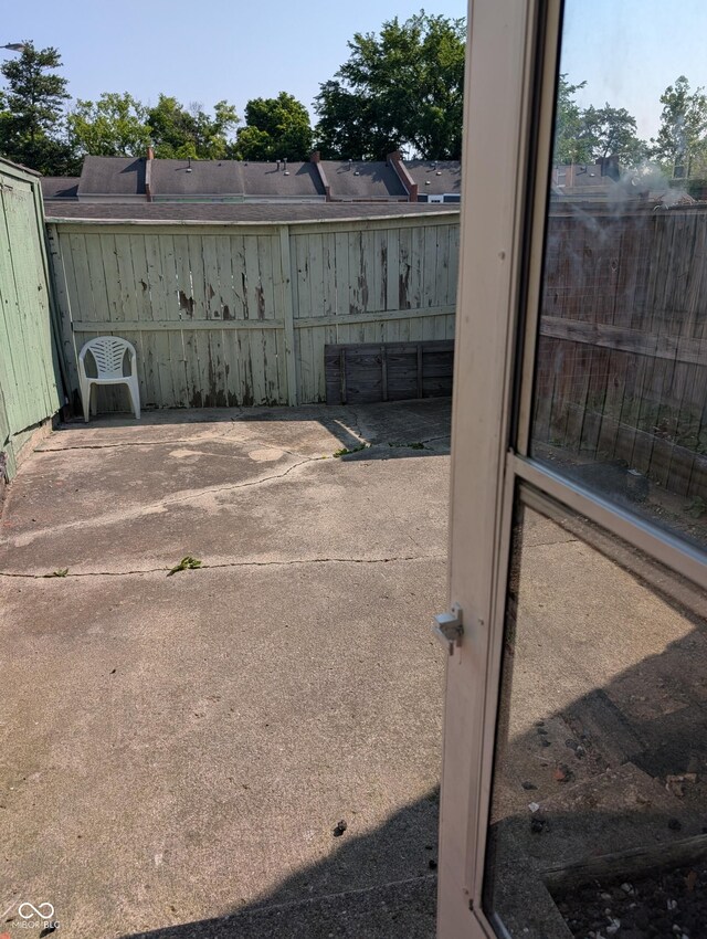 6322 Commons Dr, Indianapolis, IN 46254 - view of patio / terrace