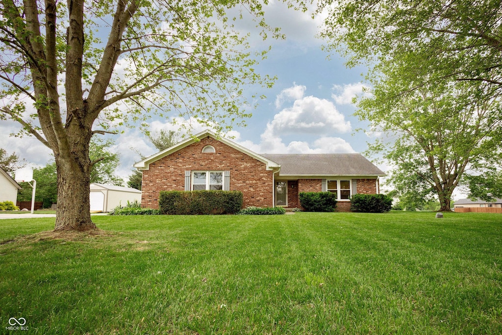 4901 E County Road 100 N, Avon, IN 46123 - ranch-style house with brick siding and a front yard