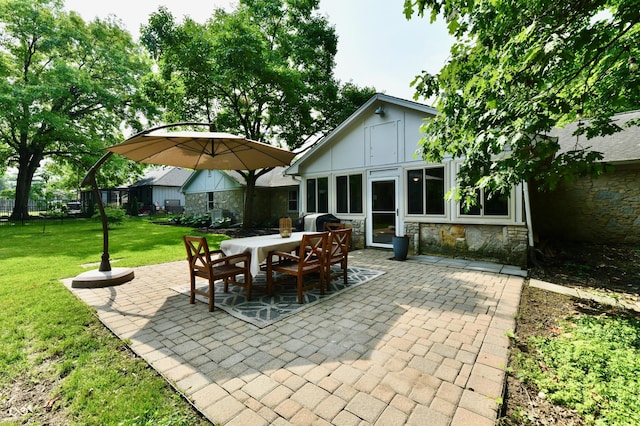 7242 Highburry Dr, Indianapolis, IN 46256 - view of patio