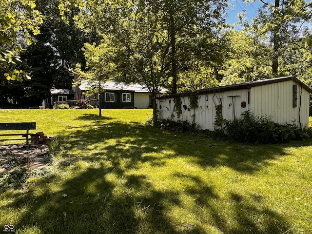6758 S US Highway 63, Hillsdale, IN 47854 - view of yard with an outbuilding
