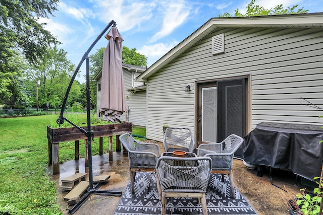 7504 Troon Ct, Indianapolis, IN 46237 - view of patio