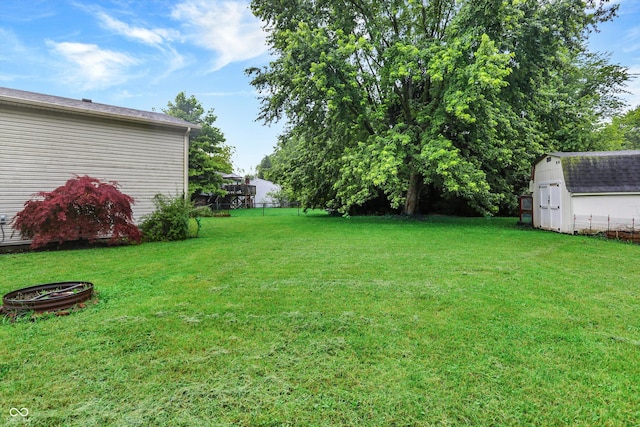 7504 Troon Ct, Indianapolis, IN 46237 - view of grassy yard