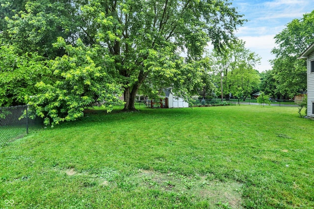 7504 Troon Ct, Indianapolis, IN 46237 - view of yard