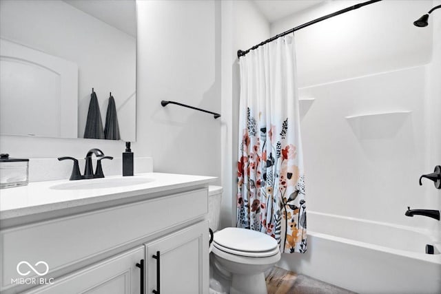 7154 Covington St, Lebanon, IN 46052 - bathroom with vanity, toilet, and shower / bath combo
