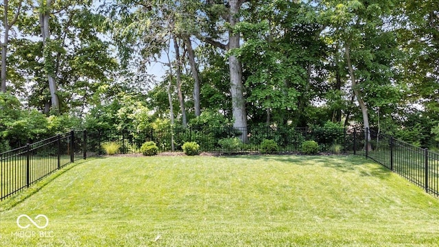 7154 Covington St, Lebanon, IN 46052 - view of yard featuring view of scattered trees