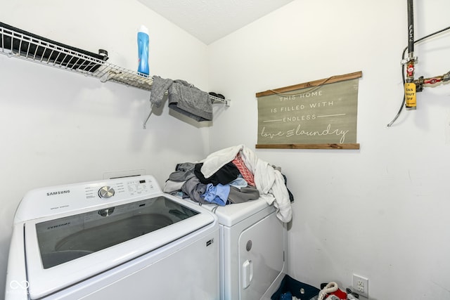 1217 Old Vines Trl, Greenwood, IN 46143 - washroom featuring washer and clothes dryer