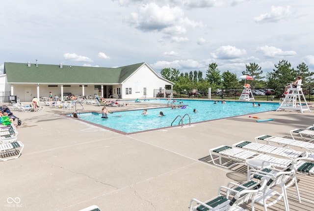 174 Straughn Ln, Westfield, IN 46074 - community pool featuring a patio area