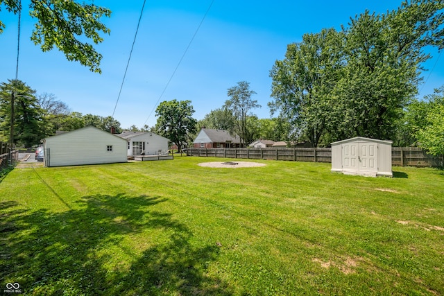 120 Hoss Rd, Indianapolis, IN 46217 - view of yard with a fire pit