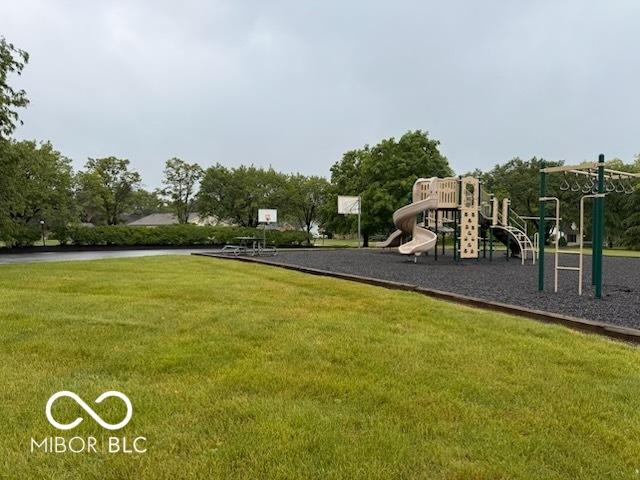 164 Wellington Pkwy, Noblesville, IN 46060 - community jungle gym with a lawn