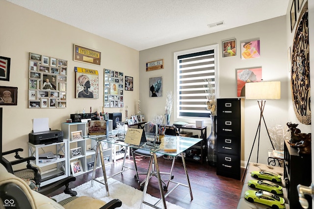 9605 Treyburn Green Way, Indianapolis, IN 46239 - office area featuring wood finished floors and a textured ceiling