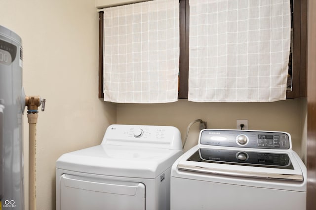 106 N Jamalee Way, Pendleton, IN 46064 - laundry area with washer and clothes dryer