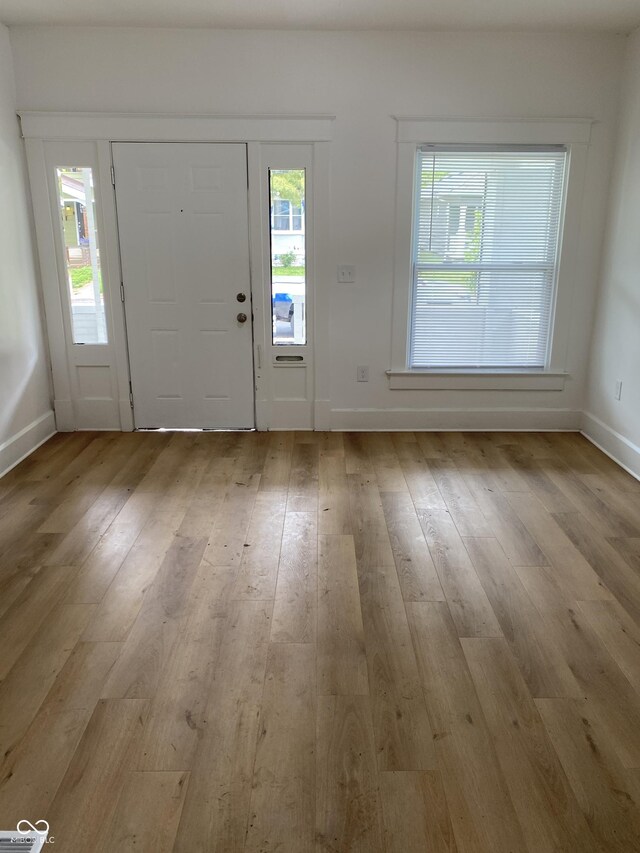 802 N Oakland Ave, Indianapolis, IN 46201 - photo 3