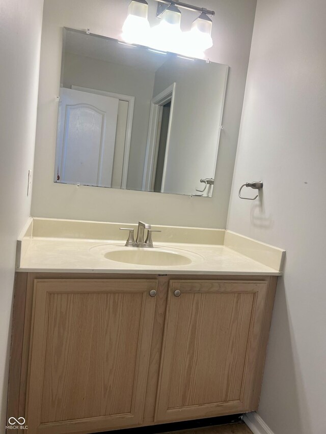 7532 Perilla Ct, Indianapolis, IN 46237 - bathroom featuring vanity
