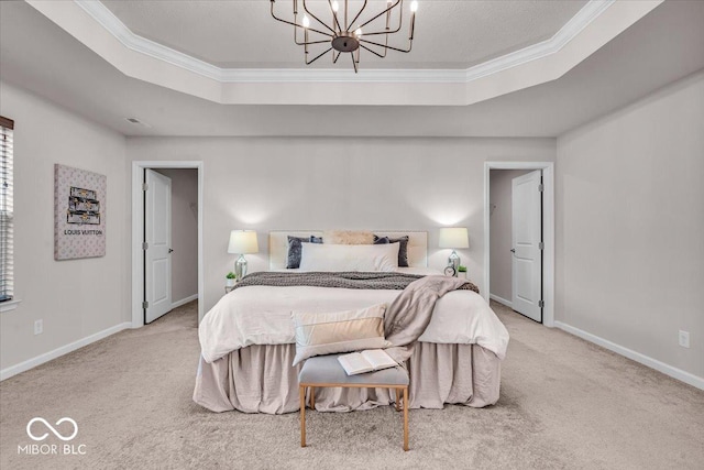 4416 Eaglecrest Pl, Zionsville, IN 46077 - bedroom featuring ornamental molding, a chandelier, a raised ceiling, carpet flooring, and baseboards