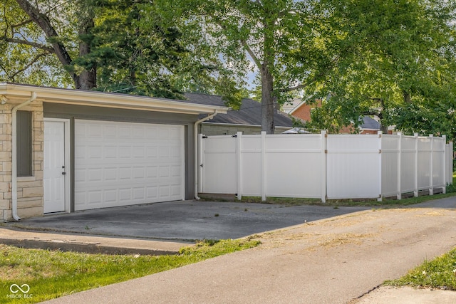 2675 Franklin St, Columbus, IN 47201 - photo 48