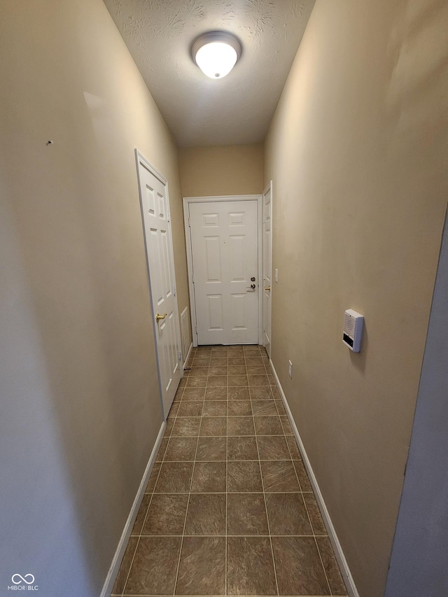 5011 Amber Creek Pl Unit 205, Indianapolis, IN 46237 - hall with baseboards