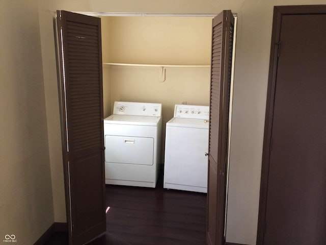 55 W Fall Creek Parkway S Drive, Indianapolis, IN 46208 - laundry room featuring independent washer and dryer and dark wood finished floors