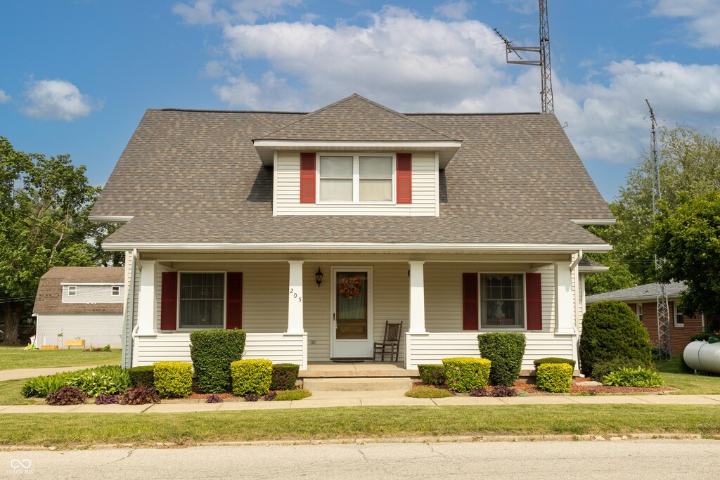 205 S Madison St, Darlington, IN 47940 - photo 1