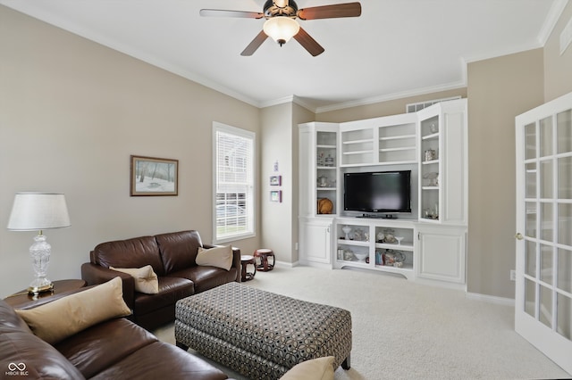 16802 Oak Manor Dr, Westfield, IN 46074 - carpeted living room featuring ceiling fan, ornamental molding, and baseboards