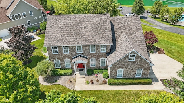 16802 Oak Manor Dr, Westfield, IN 46074 - view of front of house with a front lawn and roof with shingles