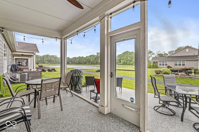 17309 Graley Pl, Westfield, IN 46074 - sunroom featuring ceiling fan and outdoor dining area