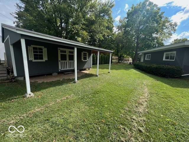 6805 Twin Brooks Dr, Indianapolis, IN 46227 - view of green lawn