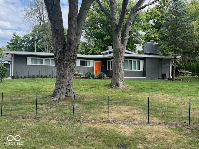 6805 Twin Brooks Dr, Indianapolis, IN 46227 - view of front facade with a chimney