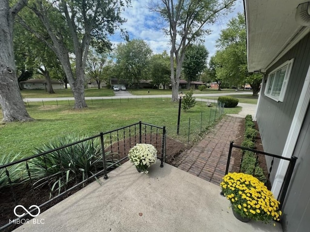 6805 Twin Brooks Dr, Indianapolis, IN 46227 - view of patio