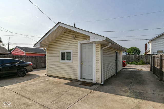 1619 E Bradbury Ave, Indianapolis, IN 46203 - view of garage