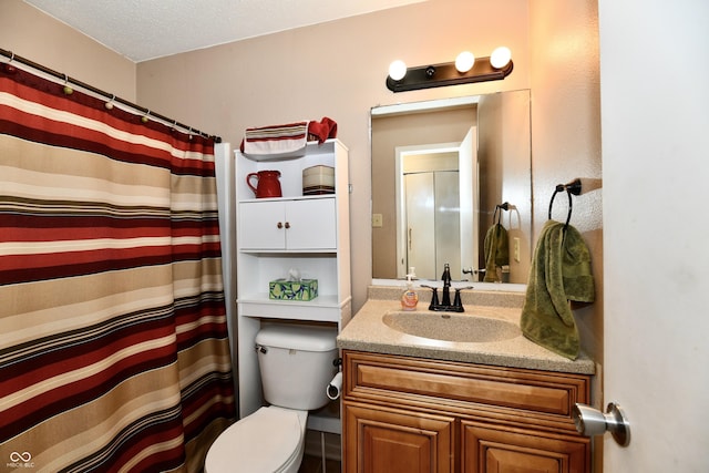 3429 Pavetto Ln, Indianapolis, IN 46203 - full bath with vanity and curtained shower
