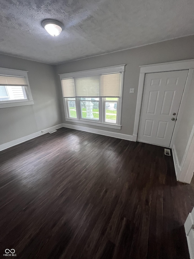 733 Haugh St, Indianapolis, IN 46222 - photo 2