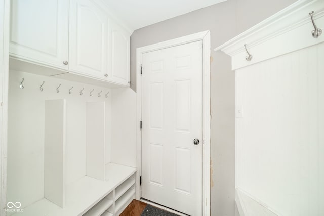 10555 Serra Vista Pt, Fishers, IN 46040 - view of mudroom