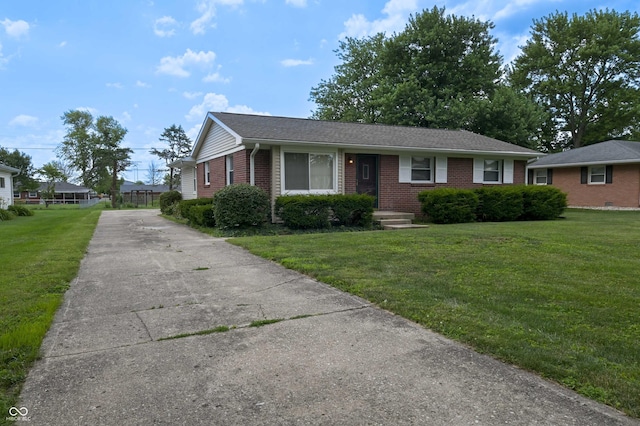 705 Orchard Ln, Greenwood, IN 46142 - photo 2