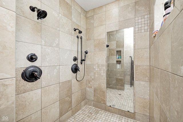 4181 Whitetail Woods Dr, Bargersville, IN 46106 - bathroom featuring a tile shower